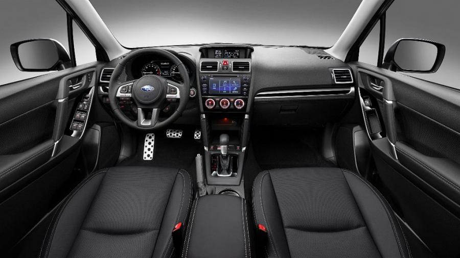 Торпедо Subaru Forester S Limited 2017 года  (фото 3 из 5)